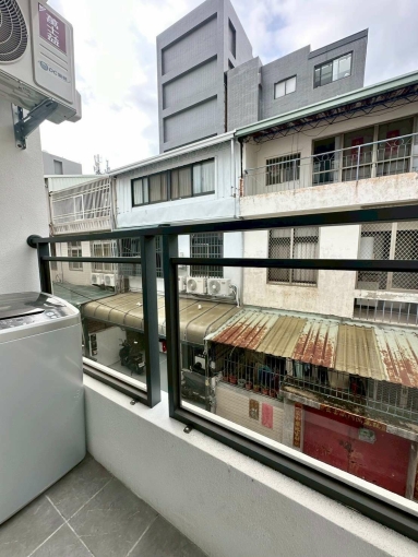 陽台獨洗✔️租屋補助✔️電梯✔️子母車✔️機車位✔️飲水機（第6張）