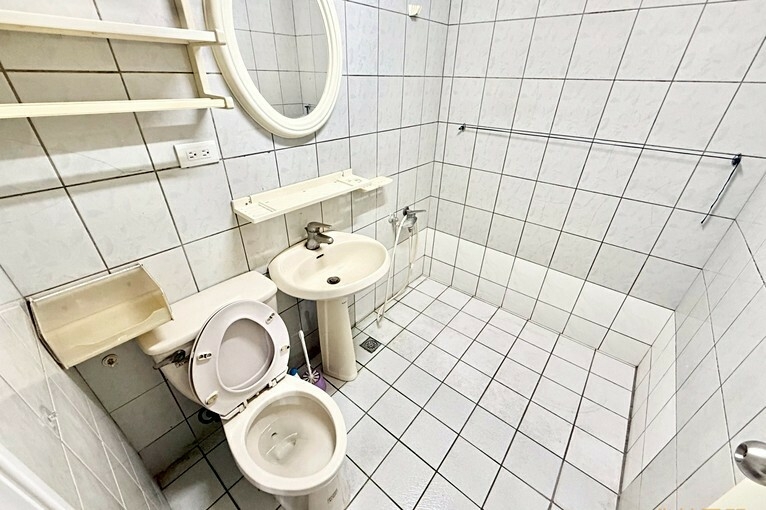 兆基社會住宅🏠東區空屋三房有車位🏠免仲可租補(第13張)