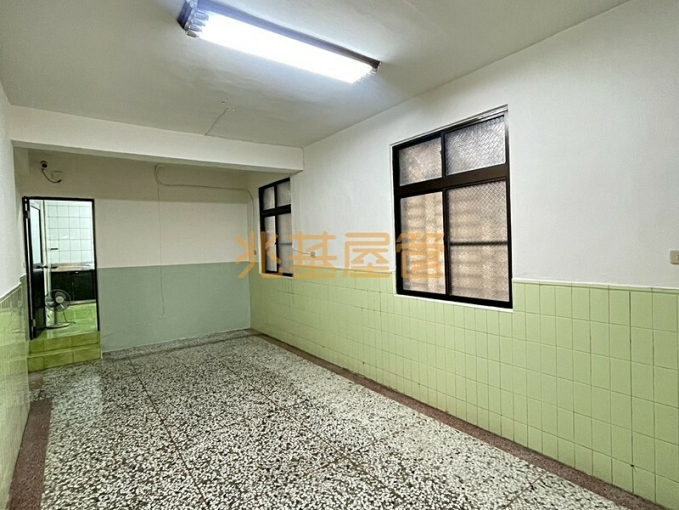 兆基社會住宅🏠巷弄車庫透天/大坪數大空間/可租補（第1張）