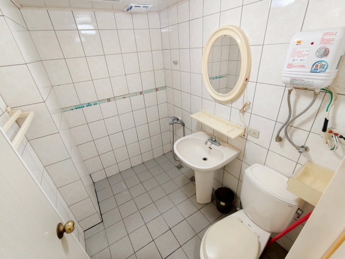 北區❣️中國醫 ✔️獨立電梯套房 ✔️台水台電 🉑租補 🈚服務費(第5張)