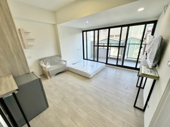 🧡加賴約🧡全新電梯🧡租屋補助🧡大面採光🧡陽台獨洗🧡秒殺物件🧡（第1張）