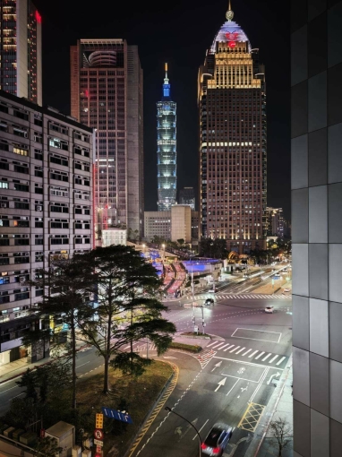 信義區超級蛋黃區、電梯大樓套房出租、限女性(第7張)