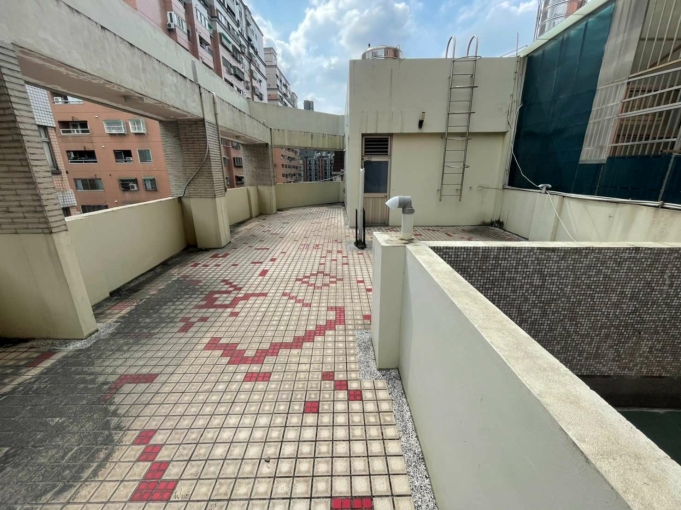 限女性入住秋紅谷新光遠百小資套房可租屋輔助 - Image 14