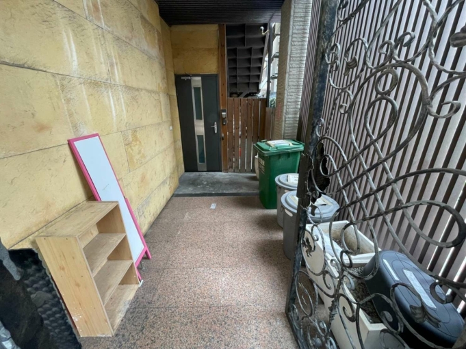 限女性入住秋紅谷新光遠百小資套房可租屋輔助 - Image 13
