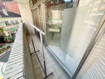 限女性入住秋紅谷新光遠百小資套房可租屋輔助 - Image 21