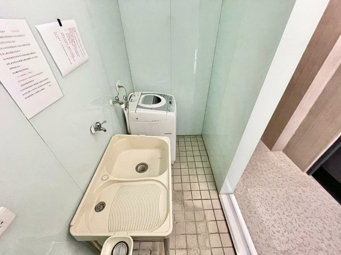 限女性入住秋紅谷新光遠百小資套房可租屋輔助 - Image 16