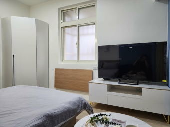 新埔全新裝潢智能套房｜新埔站1號出口1分鐘｜雙捷運機能｜新埔商圈｜公車站牌1分鐘（第3張）