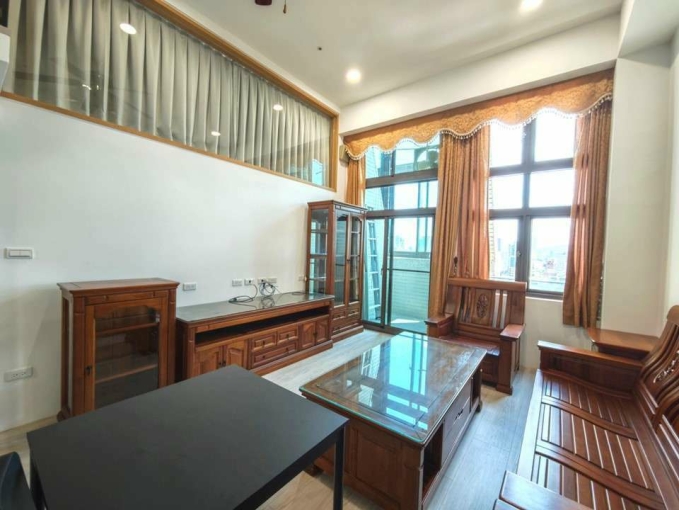 @@龍山寺捷運商圈旁*挑高採光明亮通風機能宅（第2張）