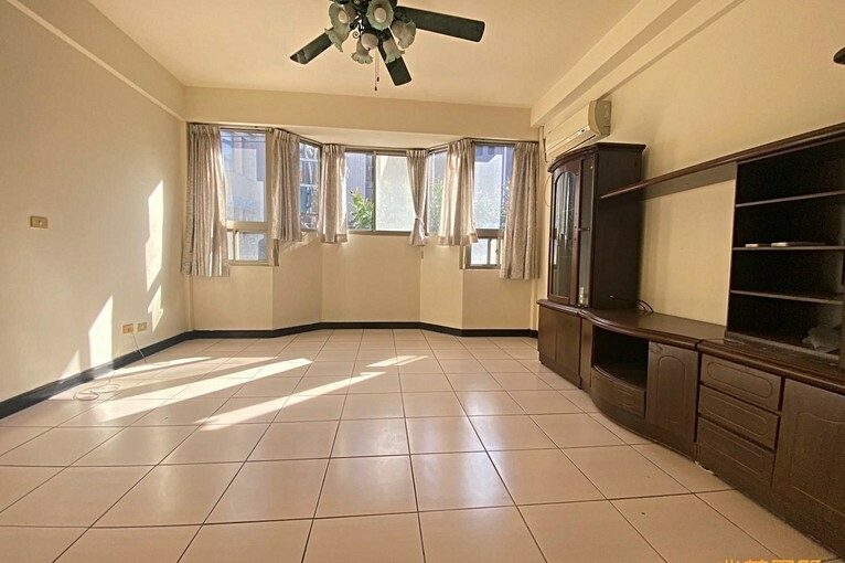 兆基社會住宅🏡大溪美透天.專屬地下室停車.免仲可租補（第2張）