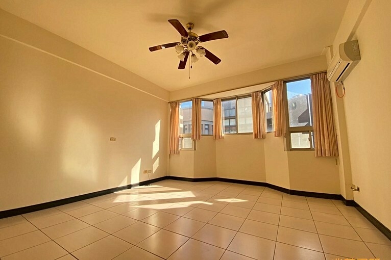 兆基社會住宅🏡大溪美透天.專屬地下室停車.免仲可租補（第3張）