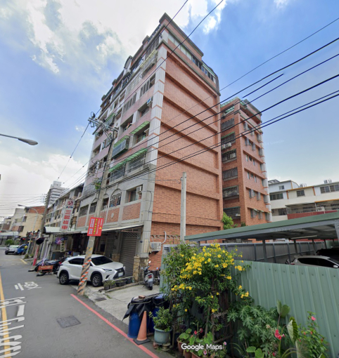 潭子勝利路電梯華廈，機能佳，近賣場、超商、公園，勝利路吃的喝的選擇多（第1張）