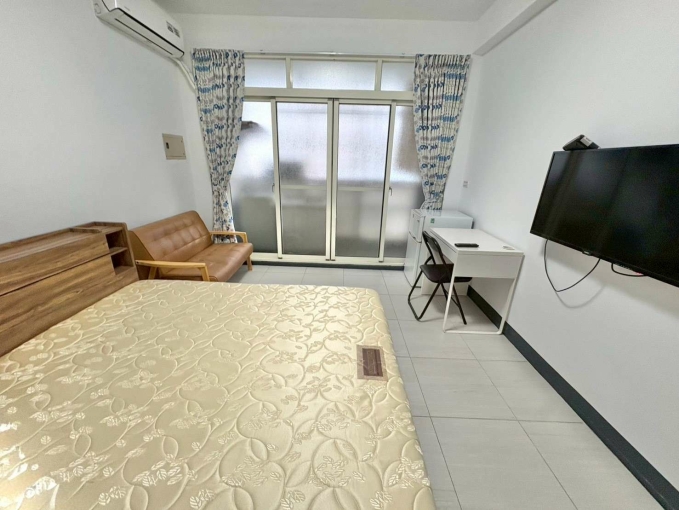 你在看我嗎🥰雙租補💯陽台獨洗曬👍流理台💯採光佳近🚗太原車站（第1張）