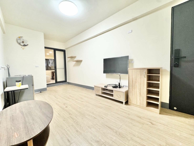 我要一杯曼陀朱加可樂⚡1房1廳⚡可租補✨獨洗獨曬💕近新光 遠百⚡宇你相見（第1張）