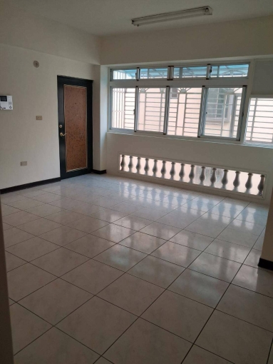 邊間格局方正、四面有窗、雙衛浴皆有窗（第1張）