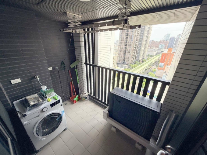 🏙️ NPH【空屋出租】潤隆VVS1｜極致採光彈性1+1房｜可租補、台水電、含平車管理費 📌（第11張）