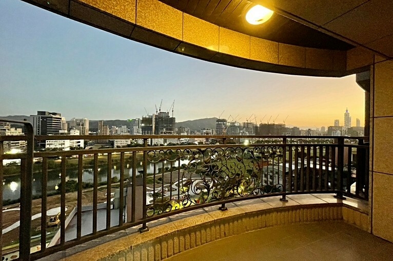 💓內湖近南港昆陽/電梯管理/陽台套房/短租可談(第2張)