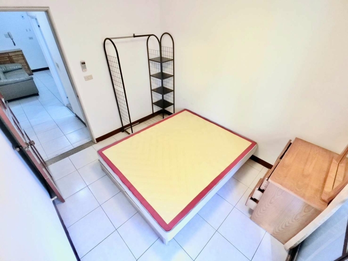 超俗2+1房✨可貓可雙租補可入戶籍✨台水電✨到一中只要三分鐘（第2張）