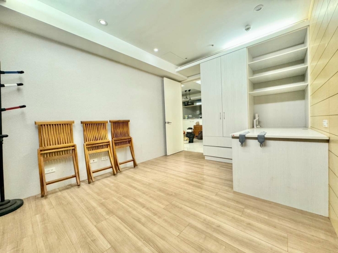 廷選好屋✨四房二衛🔥雙平面車位✨家具電全配🔥寵可談 - Image 9