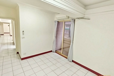 兆基社會住宅🏡近校區龍族華廈舒適寬敞四房（第4張）