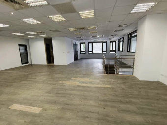 ☆捷運東門站☆三角窗挑高店面、用途G1G2（第4張）