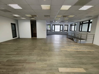 ☆捷運東門站☆三角窗挑高店面、用途G1G2（第5張）