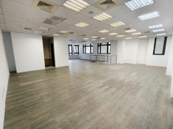 ☆捷運東門站☆三角窗挑高店面、用途G1G2（第9張）