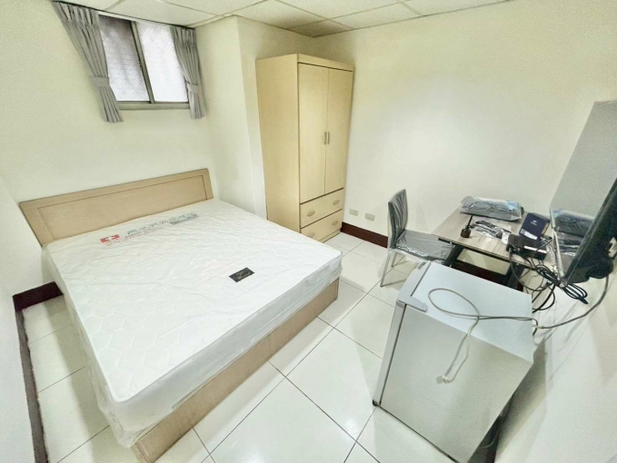 馬卡龍公園❤️租補❤️喵喵❤️兩間（第3張）