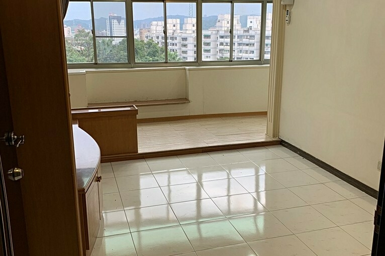 兆基社會住宅🏡七堵大地遊龍電梯3樓有車位(另租)可租補（第1張）