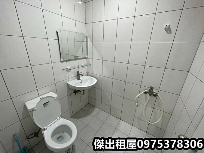 傑出租屋/桃園夜市稀有低樓層,寵物友善~（第3張）