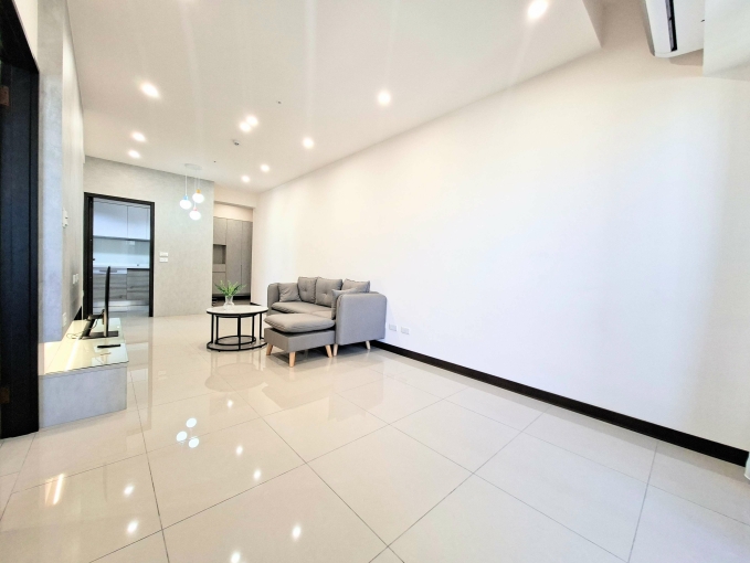 可租補入籍☆全新裝潢☆平面車位☆變頻冷暖冷氣☆社區管理員 - Image 2