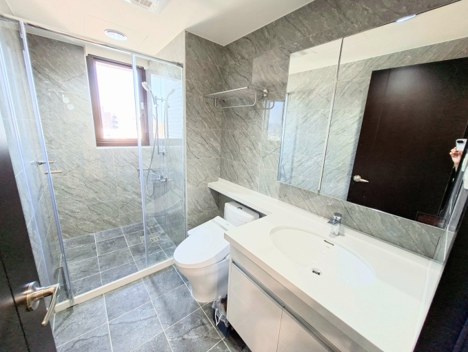 可租補入籍☆全新裝潢☆平面車位☆變頻冷暖冷氣☆社區管理員 - Image 12