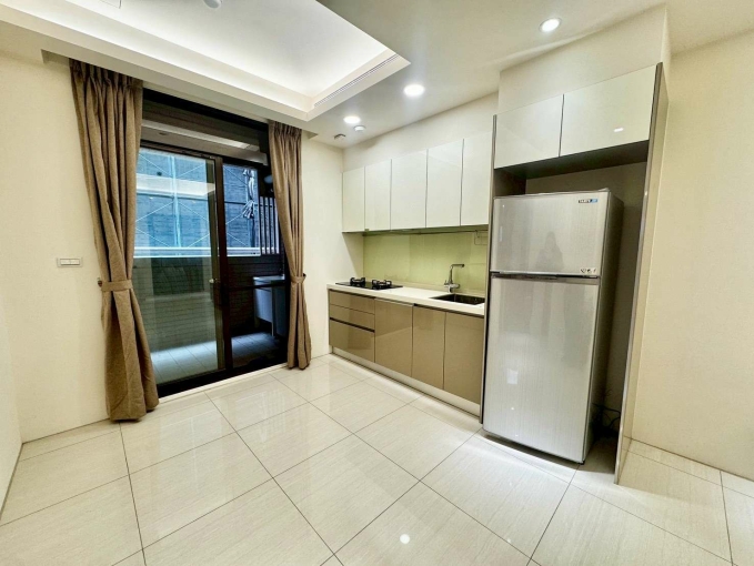 西屯近逢甲兩房平車+大露臺~屋齡5年（第3張）