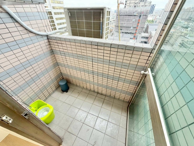 全新裝潢⚡一房一廳⚡可租補⚡台水電⚡雙陽台⚡管理員（第13張）