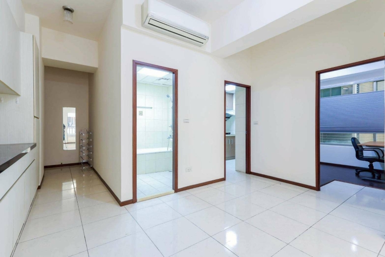 全新油漆!! 2/1/1/2   2.2W 不含管理費（第2張）