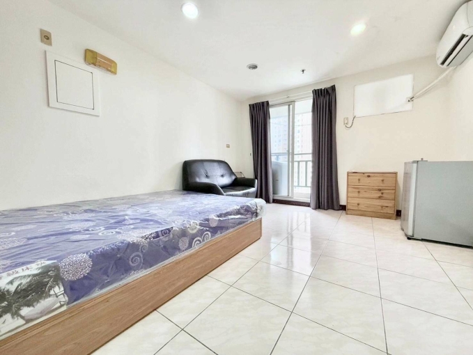 正西區sogo旁‼️大坪數套房💎台水電✅雙租補✅可寵✅子母車（第1張）