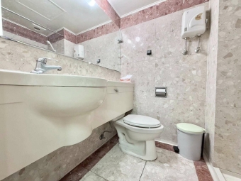 正西區sogo旁‼️大坪數套房💎台水電✅雙租補✅可寵✅子母車（第6張）