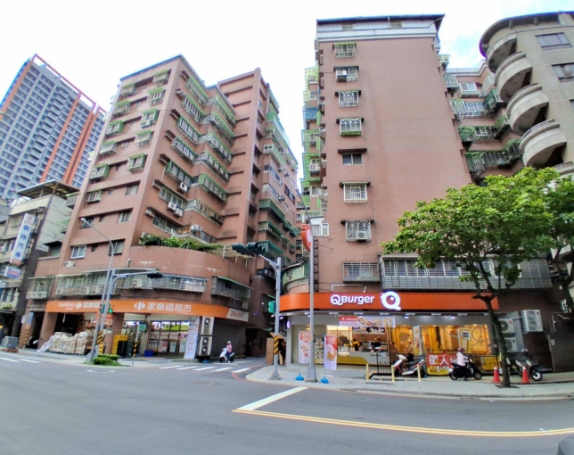可申請租屋補助~大客廳+大三房:近學校(第13張)