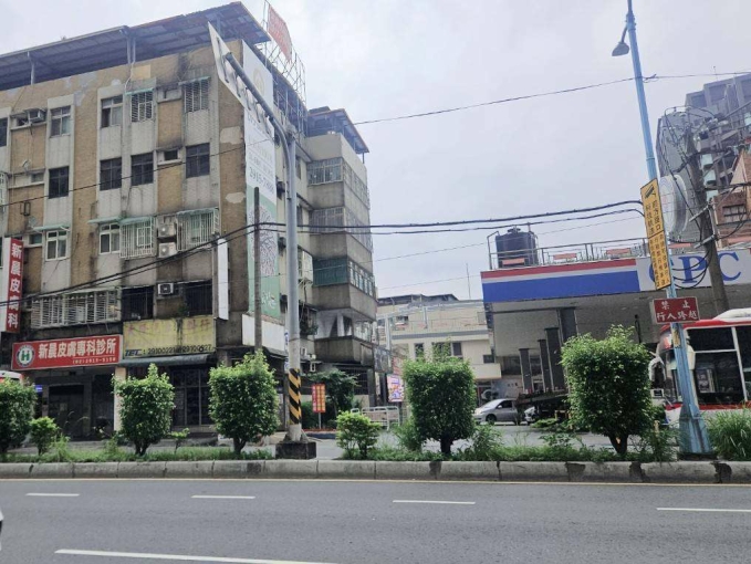 捷運大坪林 北新路 邊間金店面 車流人流廣告效益大（第3張）
