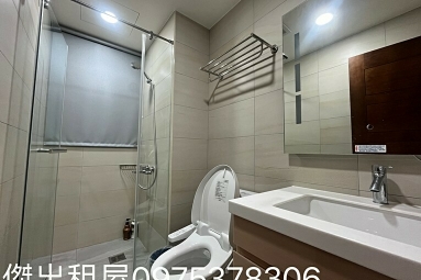 租屋找77✿中路近交流道,景觀戶,精美三房車!（第9張）