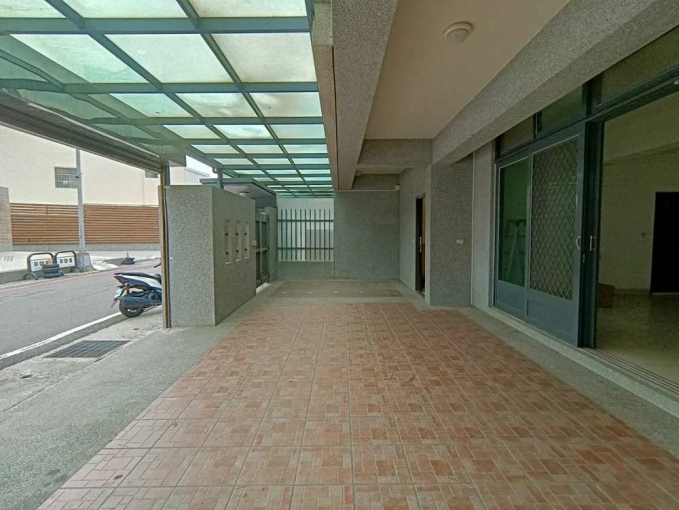 保泰二街店面庭院雙車位*獅子王（第7張）