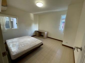 新裝修中永和靜巷26坪整層住宅出租（第9張）