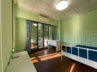 【苓雅區｜市政府/文化中心】電梯透天 / 55吋4K聯網 / 恆溫衛浴（第2張）