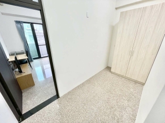 🔥進門更衣間🔥一房一廳🔥西區可租補包水🔥近忠信國小 - Image 18