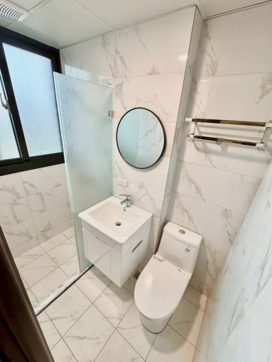 豐原家樂福🩵整棟新蓋💜可租補🩵雙層冰箱💜陽台獨洗🩵子母車（第5張）