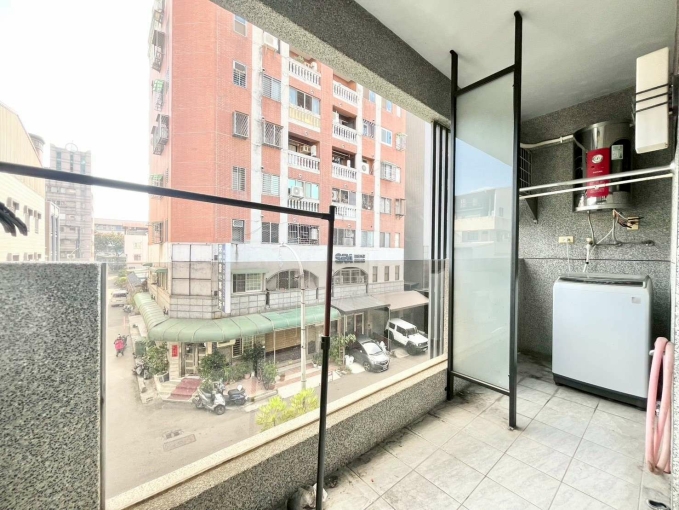 宇你相見💕陽台獨洗✨可租補💕近遠百 新光 市政府（第9張）