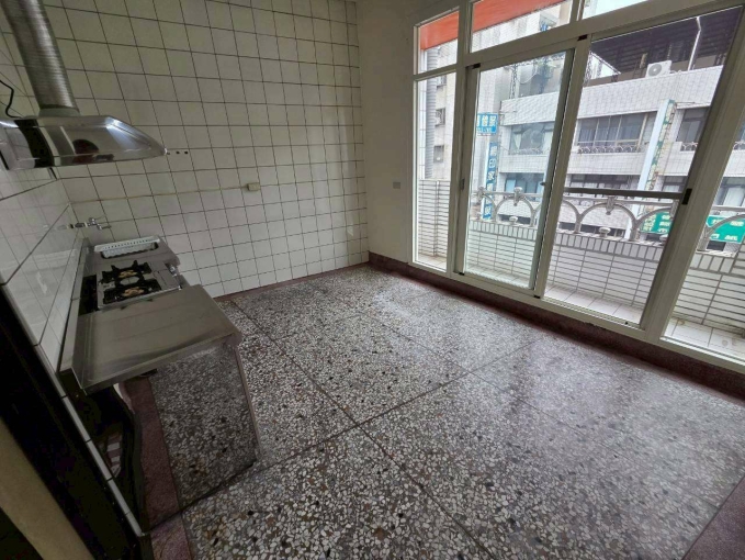 十甲市場❤️喵汪💕租補👌戶籍 - Image 11