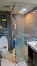 西門站步行6分，國賓戲院旁電梯套房（第9張）