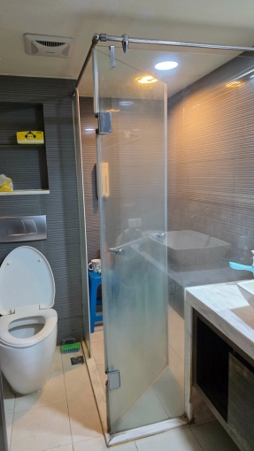 西門站步行6分，國賓戲院旁電梯套房（第9張）