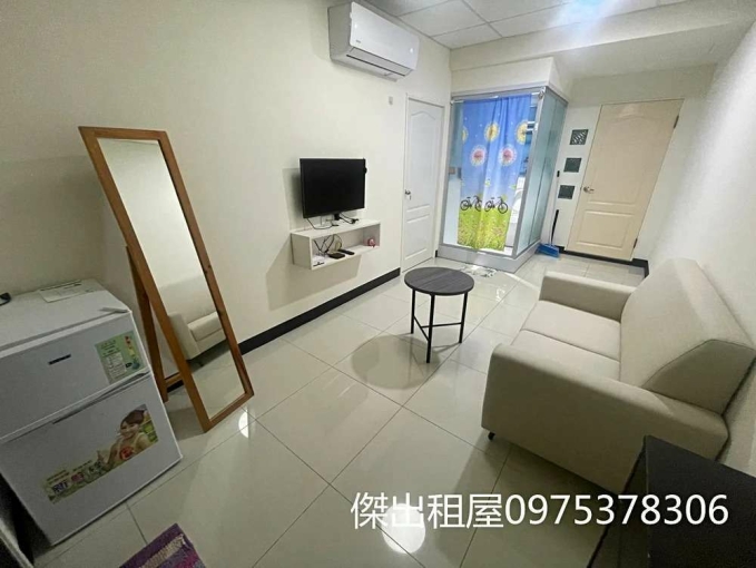 傑出租屋/全新裝潢一房一廳,陽台獨洗 - Image 3