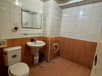 兆基社會住宅🏠愛河景觀大坪數~欠修理五房（第12張）